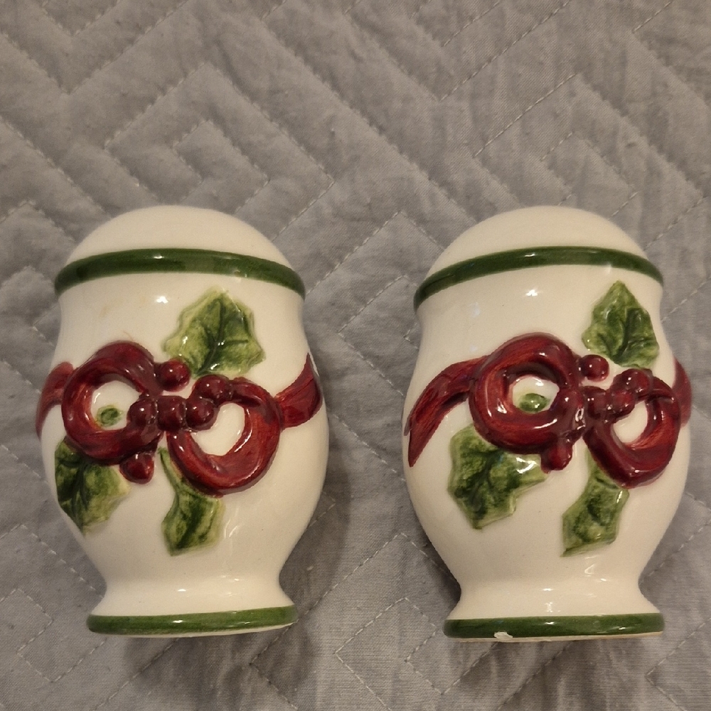 Charter Club Winter Garland Festive Ceramic Salt and Pepper Shakers